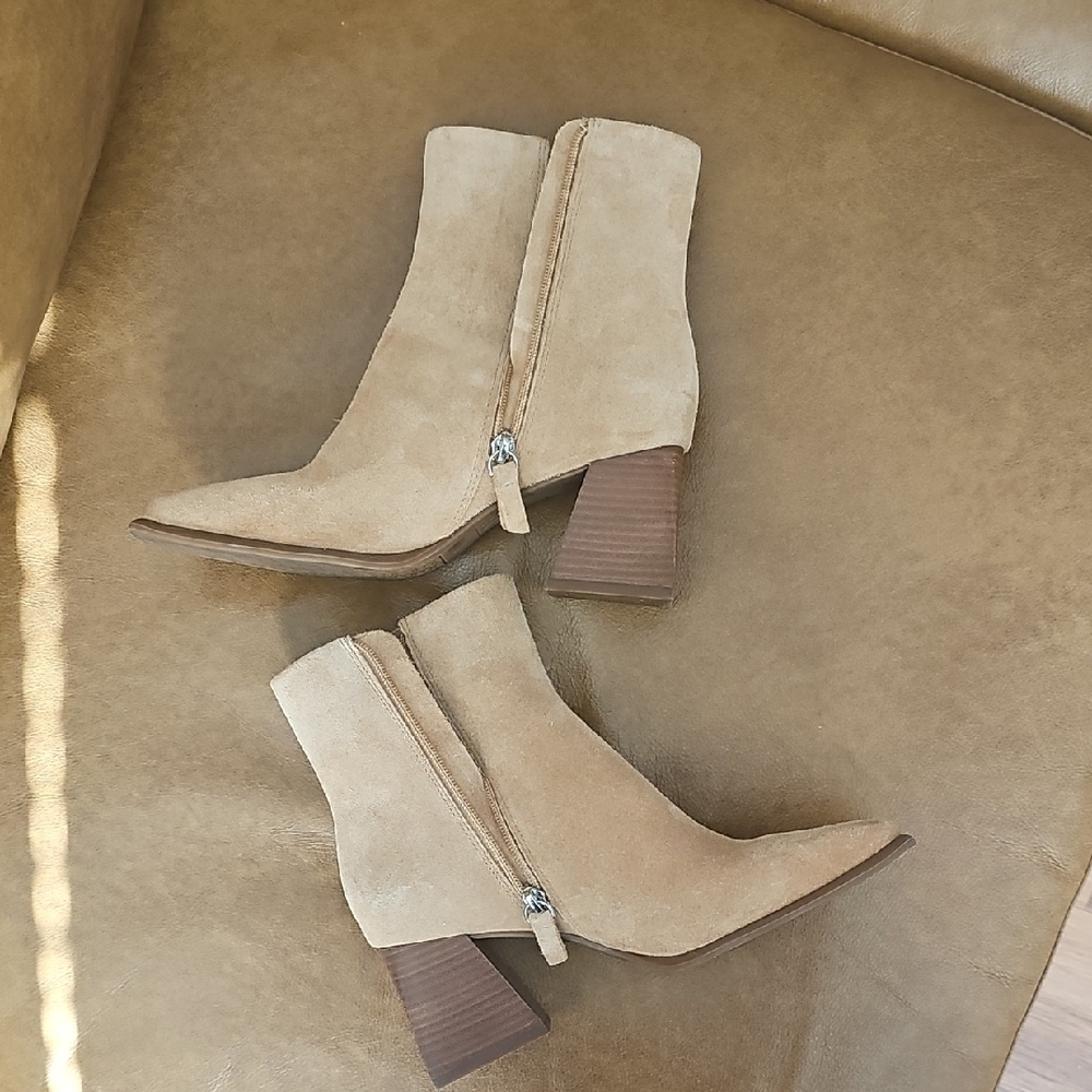 Gianni Bini Tan Suede Heeled Boots Size 6.5 - Picture 13 of 15